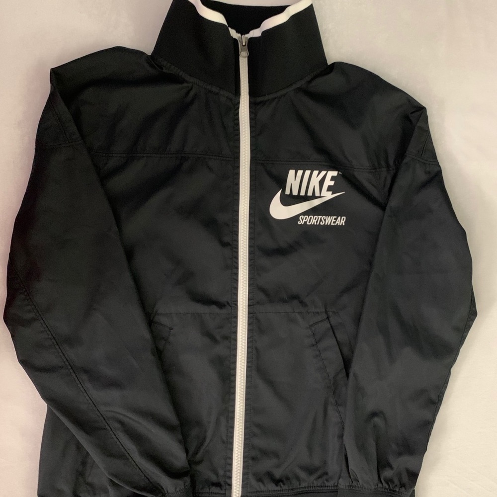 NIKE SPORTSWERAR JACKET